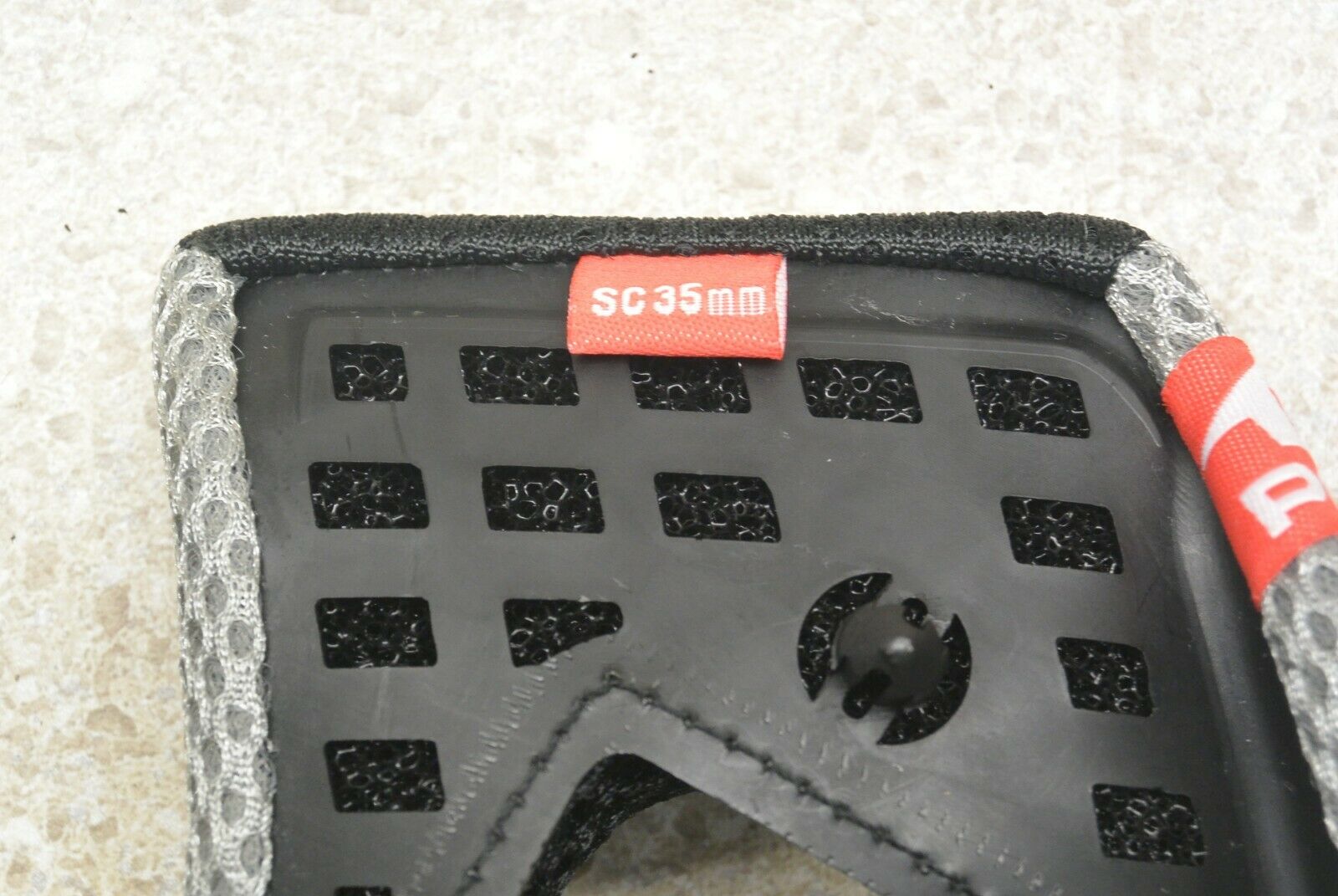 6D Super Cool 35mm Cheek Pad Set Pads Six D 81-2035 - Fresh Stock Dated February 2026