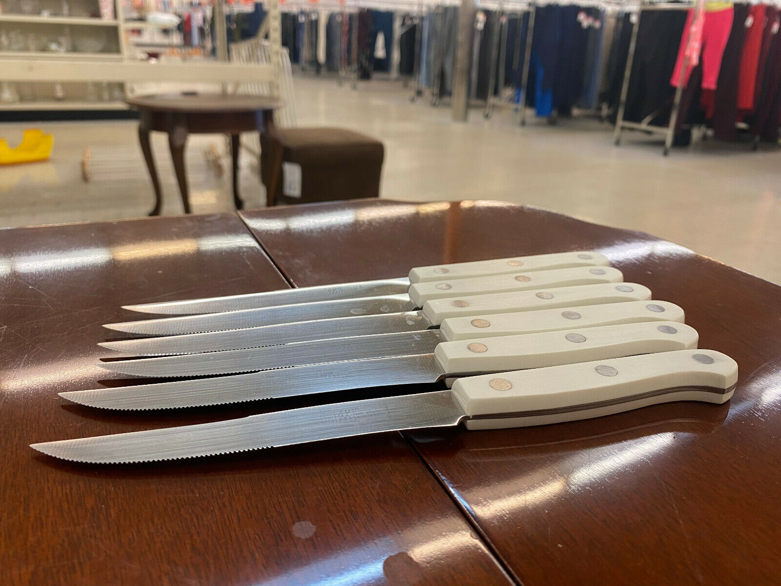 6 piece Zwilling J.A. Henckels White Handle Steak Knife Set  rostfrei Holland  A - Fresh Stock Dated December 2025