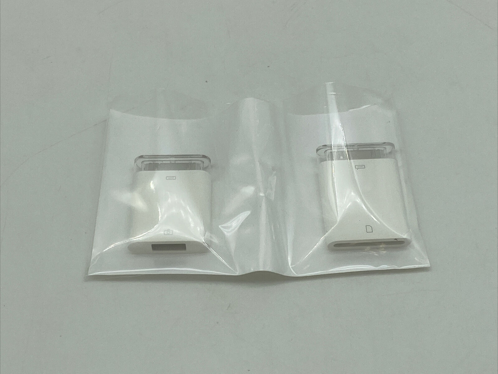 Apple iPad Camera Connection Kit MC531ZM/A (A1362 & A1358) Open Box - Fresh Stock Dated February 2026