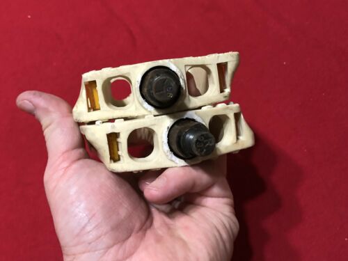 ORIGINAL 1/2 WHITE GT PERFORMER PEDALS OLD SCHOOL BMX - Fresh Stock Dated December 2025