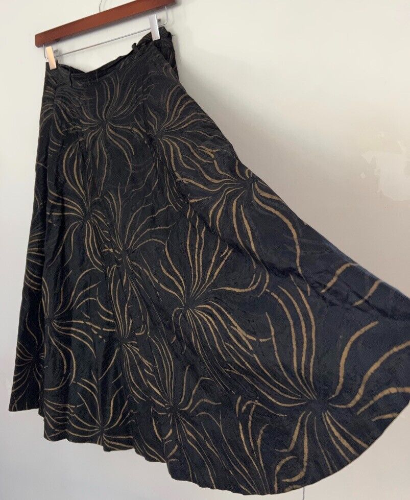 Vintage Ellen Bogen New York 1960's High Waist Circle Skirt Black & Gold Medium - Fresh Stock Dated March 2026
