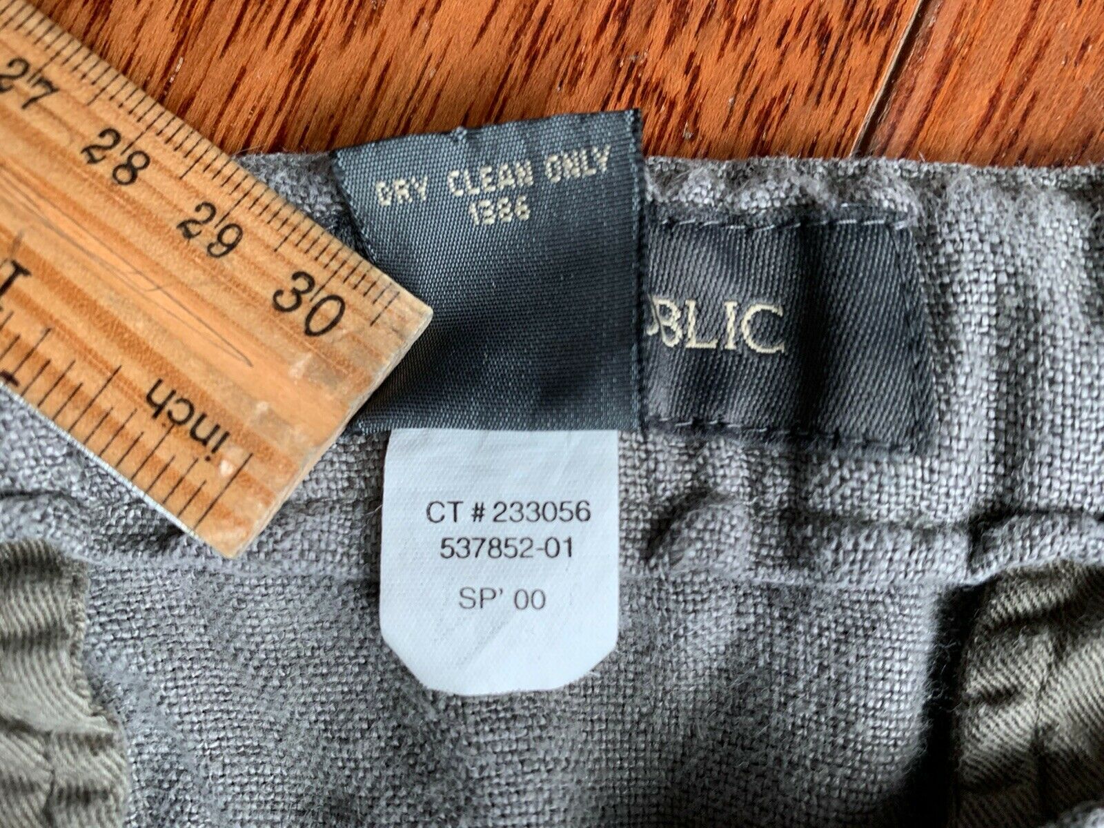 Vintage Y2K 100% Linen Skirt Minimalist Grey Midi w/ Pockets Banana Republic 8 M - Fresh Stock Dated February 2026