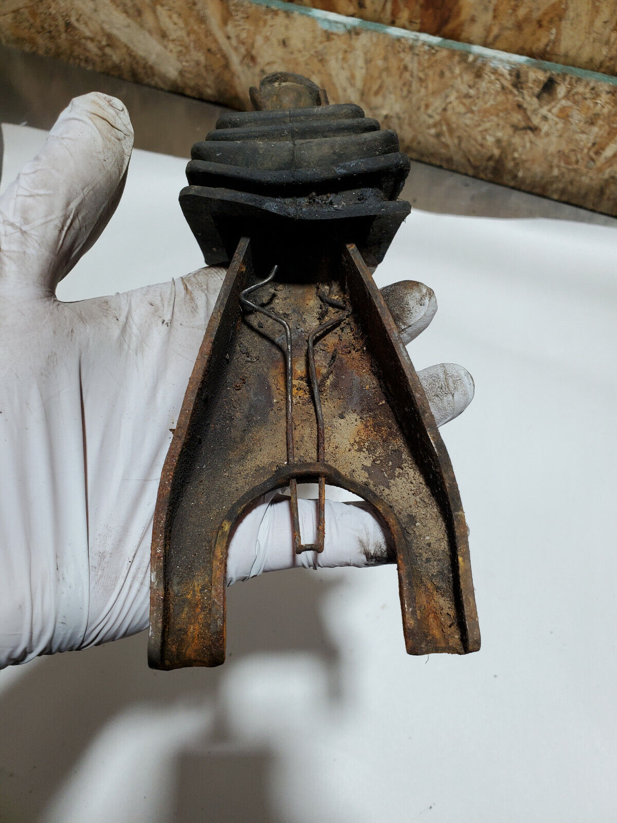 TOYOTA PICKUP TRUCK 4RUNNER W56 MANUAL TRANSMISSION TRANNY CLUTCH FORK SLEEVE OE - Fresh Stock Dated February 2026