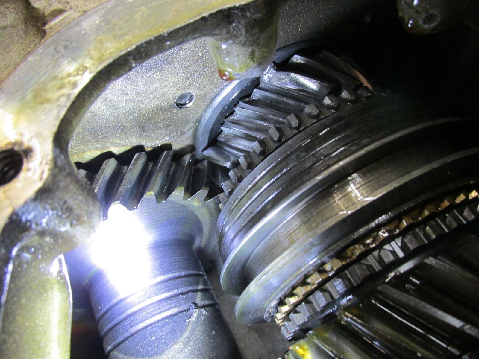 1976 Corvette Borg Warner Super T10 4 Speed Transmission 1304065903 (Gear Broke) - Fresh Stock Dated February 2026