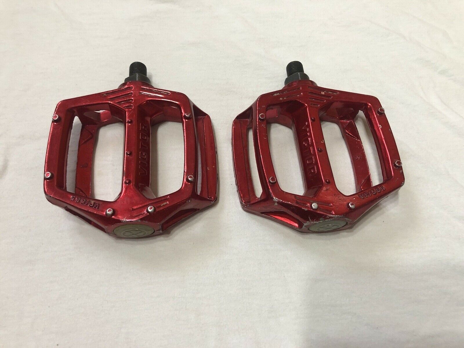 1/2 VICTOR USED VP 555 RED PEDALS OLD SCHOOL BMX - Fresh Stock Dated December 2025
