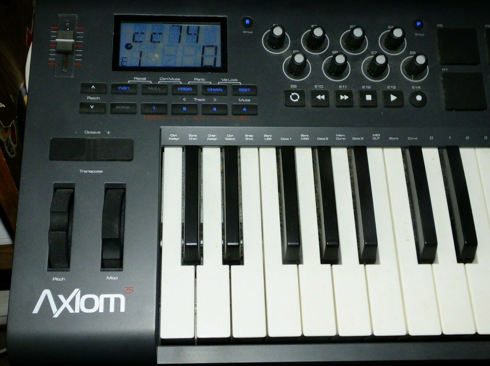 M-Audio Axiom 25 Advanced 25-Key Semi-Weighted USB MIDI Controller - Fresh Stock Dated February 2026