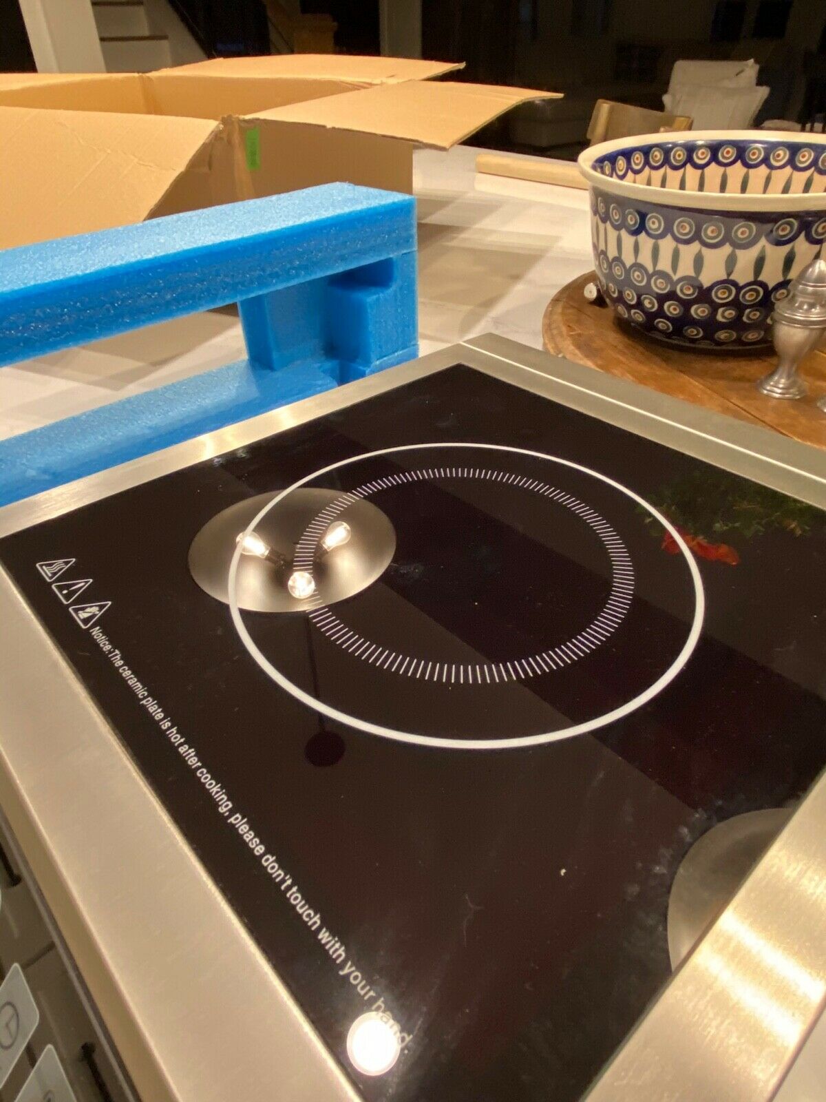 Cuisunyo Ceramic Stainless Steel Induction Cooktop Commercial 240v Plug 3500w - Fresh Stock Dated December 2025