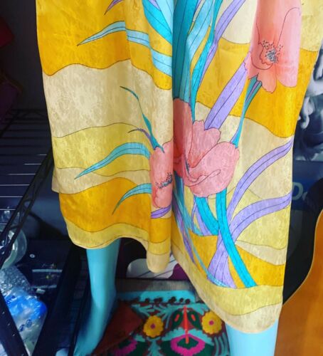 VINTAGE 1970’s PLUS SIZED 14 16 ASIAN STYLE YELLOW FLORAL MIDI SKIRT Pockets - Fresh Stock Dated December 2025