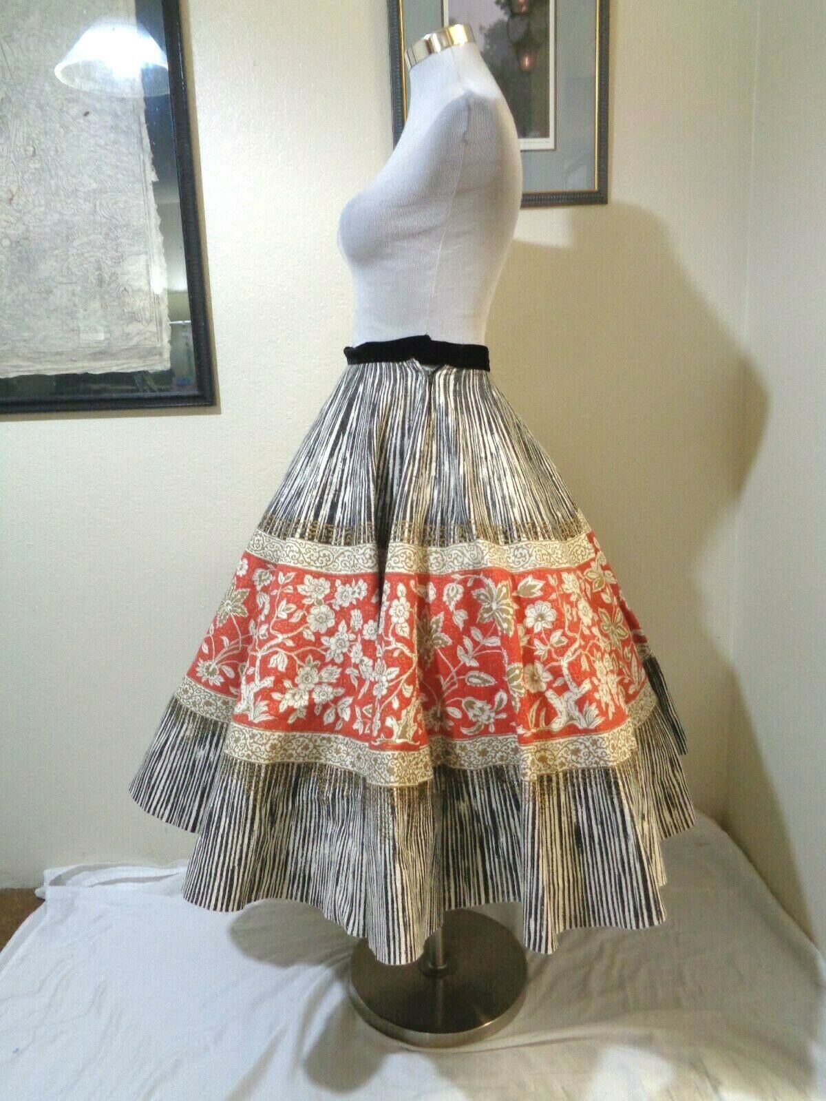 1950s ALEX COLMAN CALIFORNIA WHITE/BLACK/RED FLORAL/STRIPE FELT CIRCLE SKIRT XS - Fresh Stock Dated March 2026
