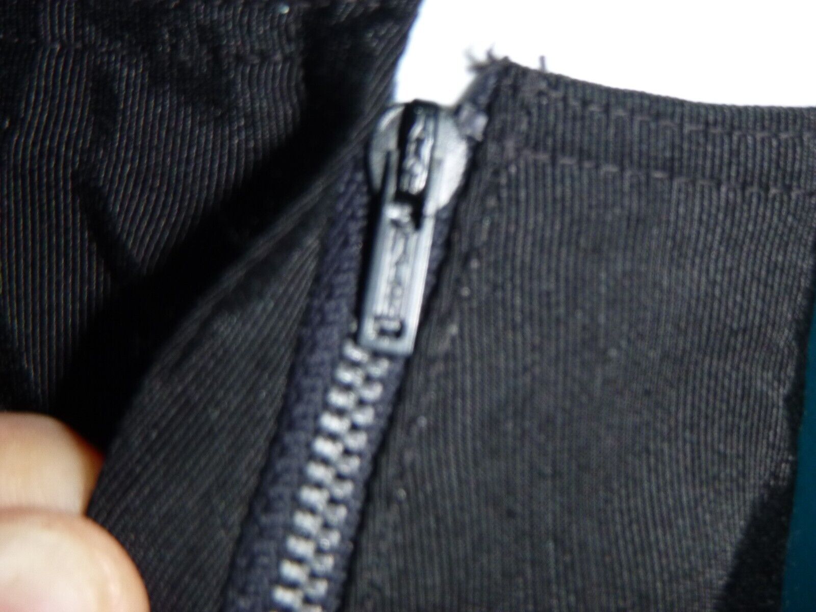 NWOT Vtg 50s Slim Skirt Ancient Greek Roman Border Print Fabric 26