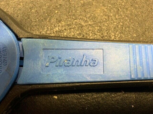 Piranha Long Handle Scraper - USED - Fresh Stock Dated February 2026