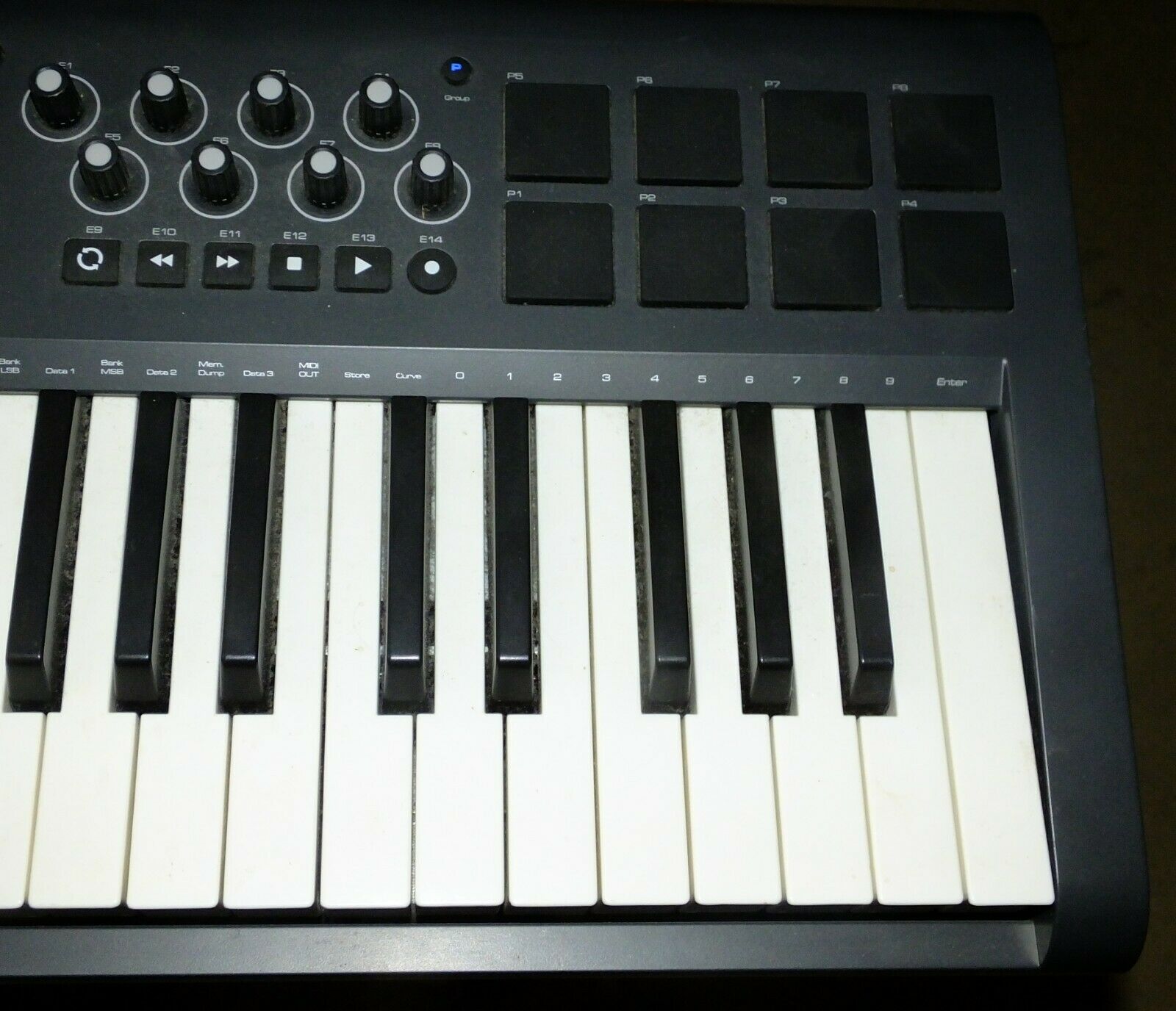 M-Audio Axiom 25 Advanced 25-Key Semi-Weighted USB MIDI Controller - Fresh Stock Dated February 2026