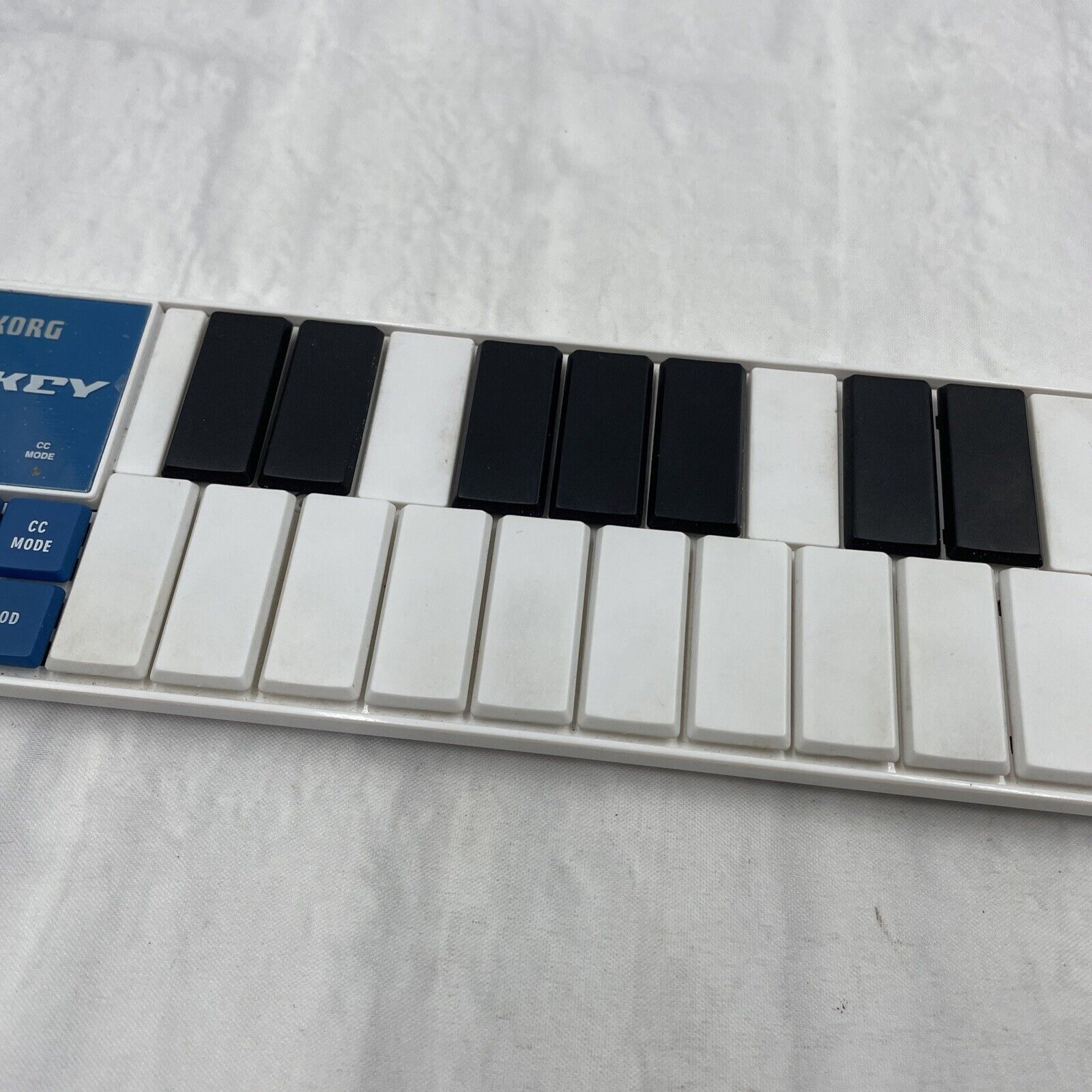 Korg Nano Key USB 25 Keyboard - Fresh Stock Dated February 2026