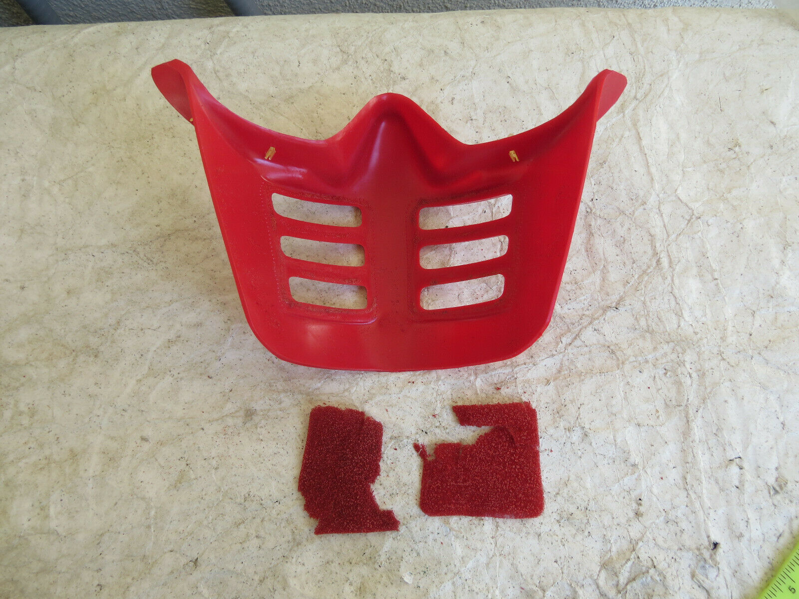 CHIN GUARD BMX GOGGLE HELMET MOTORCYCLE FREESTYLE VINTAGE RED  JT  JOFA HARO ? - Fresh Stock Dated December 2025