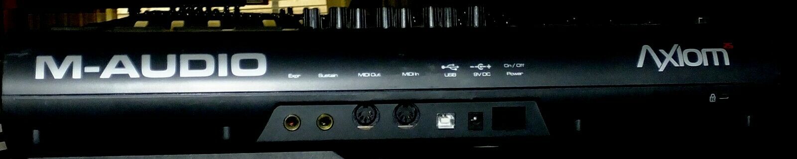 M-Audio Axiom 25 Advanced 25-Key Semi-Weighted USB MIDI Controller - Fresh Stock Dated February 2026
