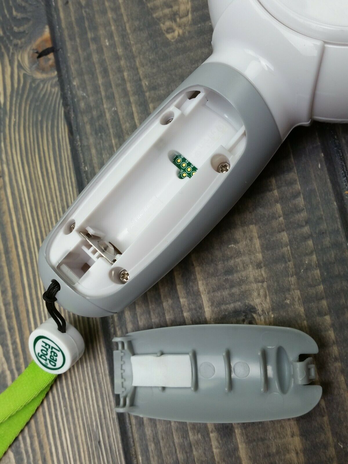 LeapFrog LeapTV controller 31704 for Leap TV Game System Replacement White - Fresh Stock Dated February 2026