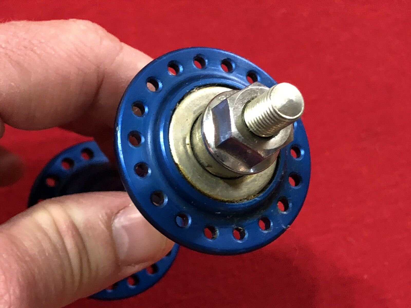 UNUSED BLUE ANODIZED SHIMANO FRONT 36 HOLE HUB 3/8 OLD SCHOOL BMX - Fresh Stock Dated December 2025