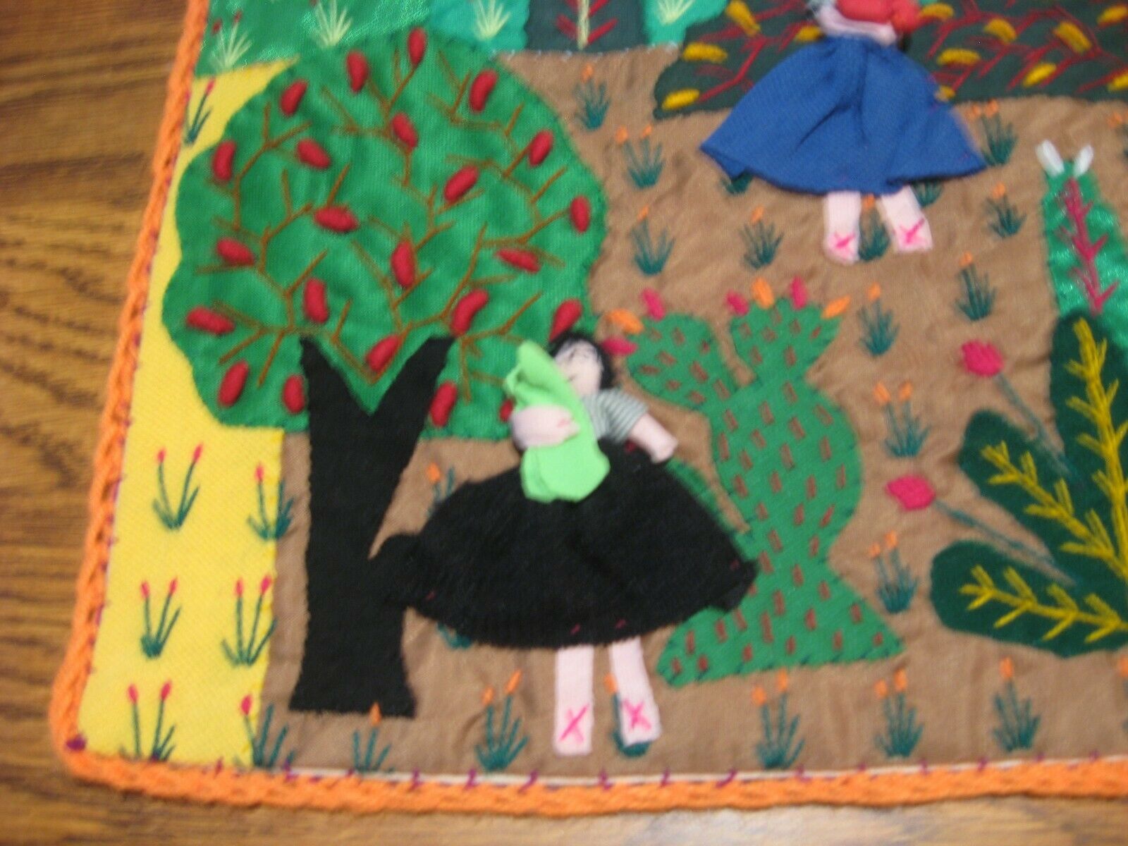 1 Vintage Handmade 3D Applique/Embroidery Ladies & Gardens Pillow Sham -19