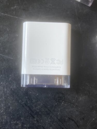 Apple iPad Camera Connection Kit Model A1362, A1358 MC531ZM/A 30 Pin Set - Fresh Stock Dated February 2026