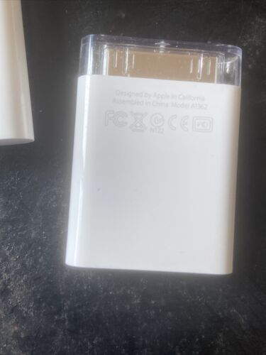 Apple iPad Camera Connection Kit Model A1362, A1358 MC531ZM/A 30 Pin Set - Fresh Stock Dated February 2026