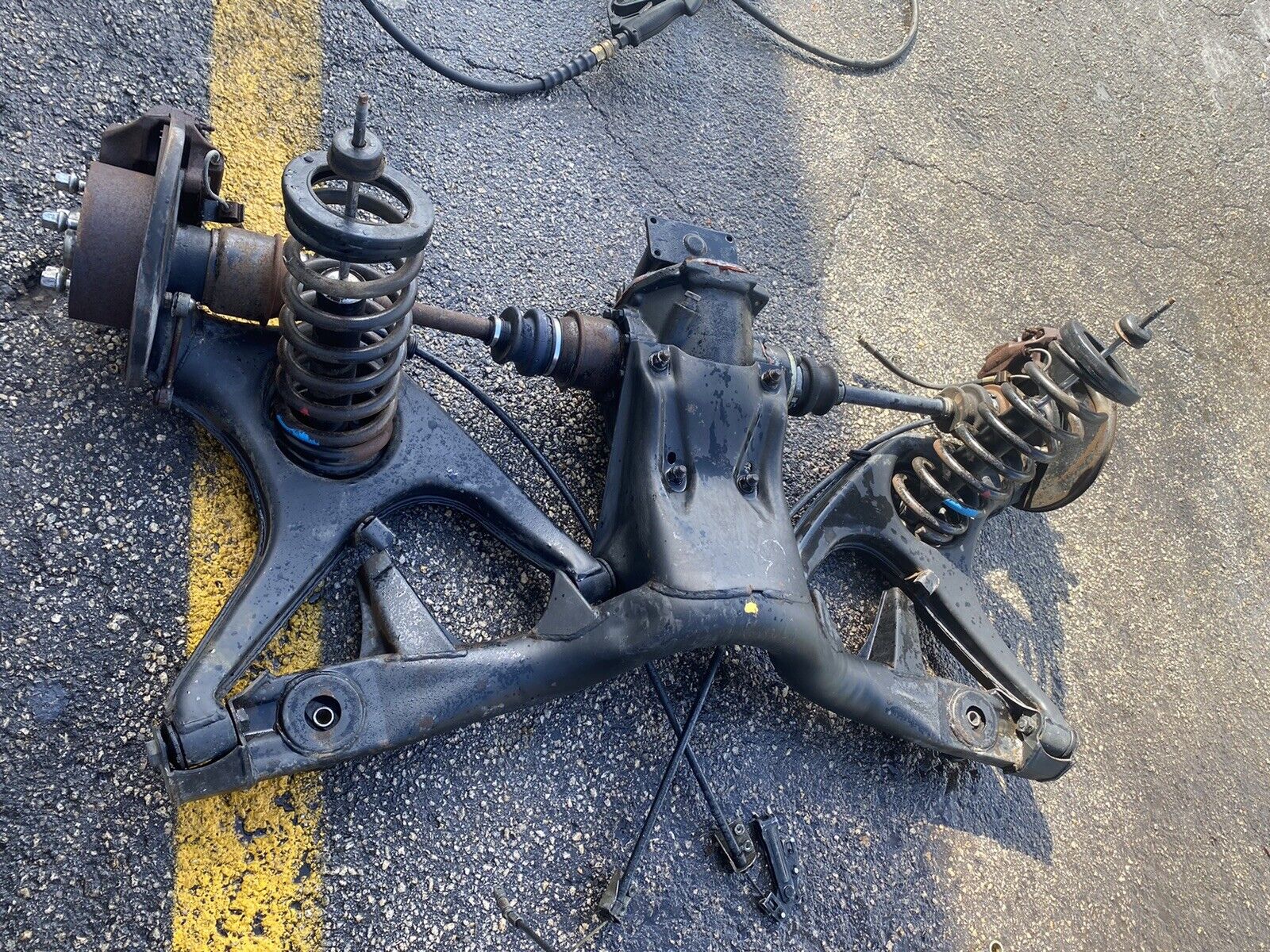 1972 MERCEDES  350SL  R107  EURO  REAR  END ASSEMBLY  COMPLETE 3.46 RATIO - Fresh Stock Dated February 2026