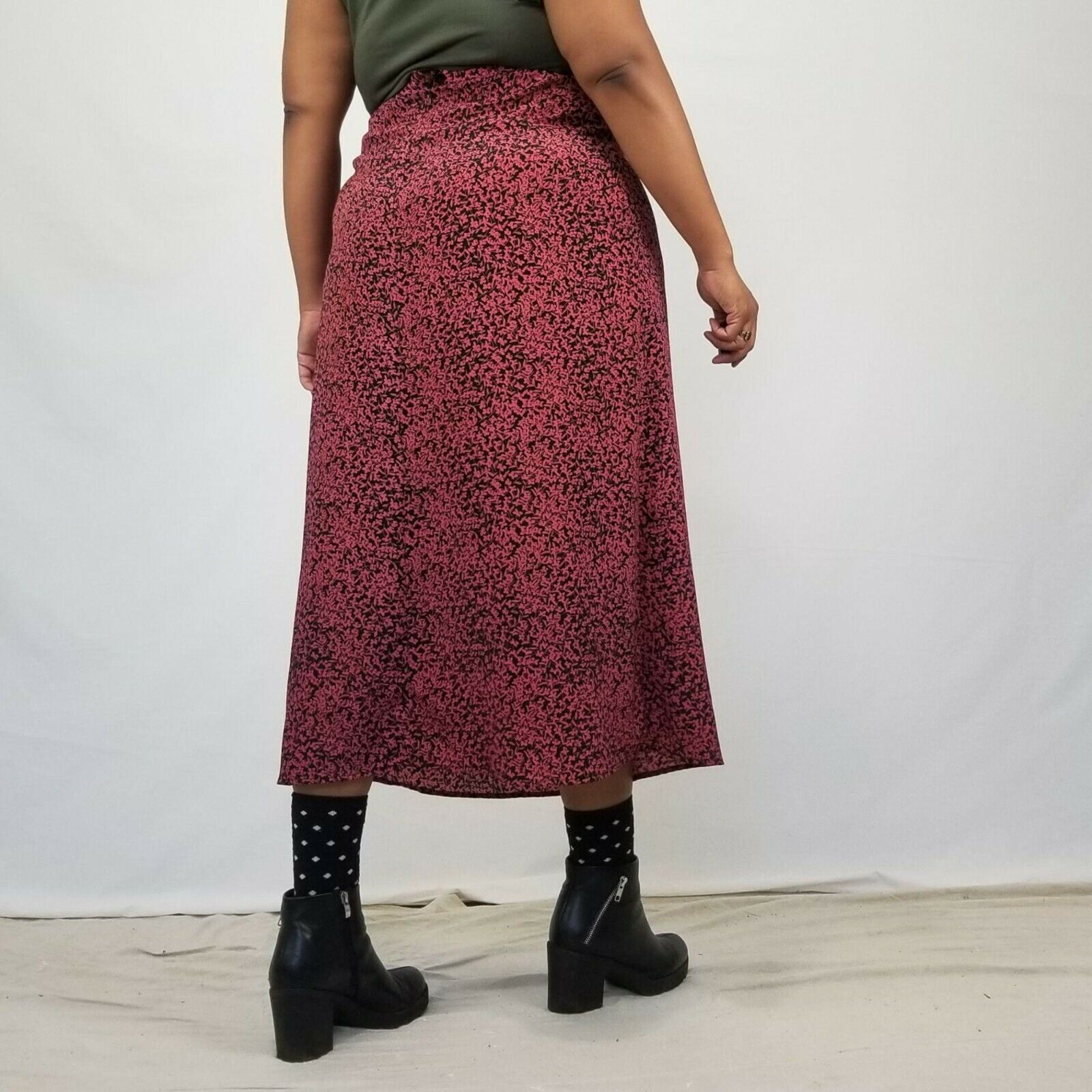 VINTAGE Pink Black Midi Skirt Flowy Silky Ankle Floral Pattern 90s 80s Plus Size - Fresh Stock Dated December 2025