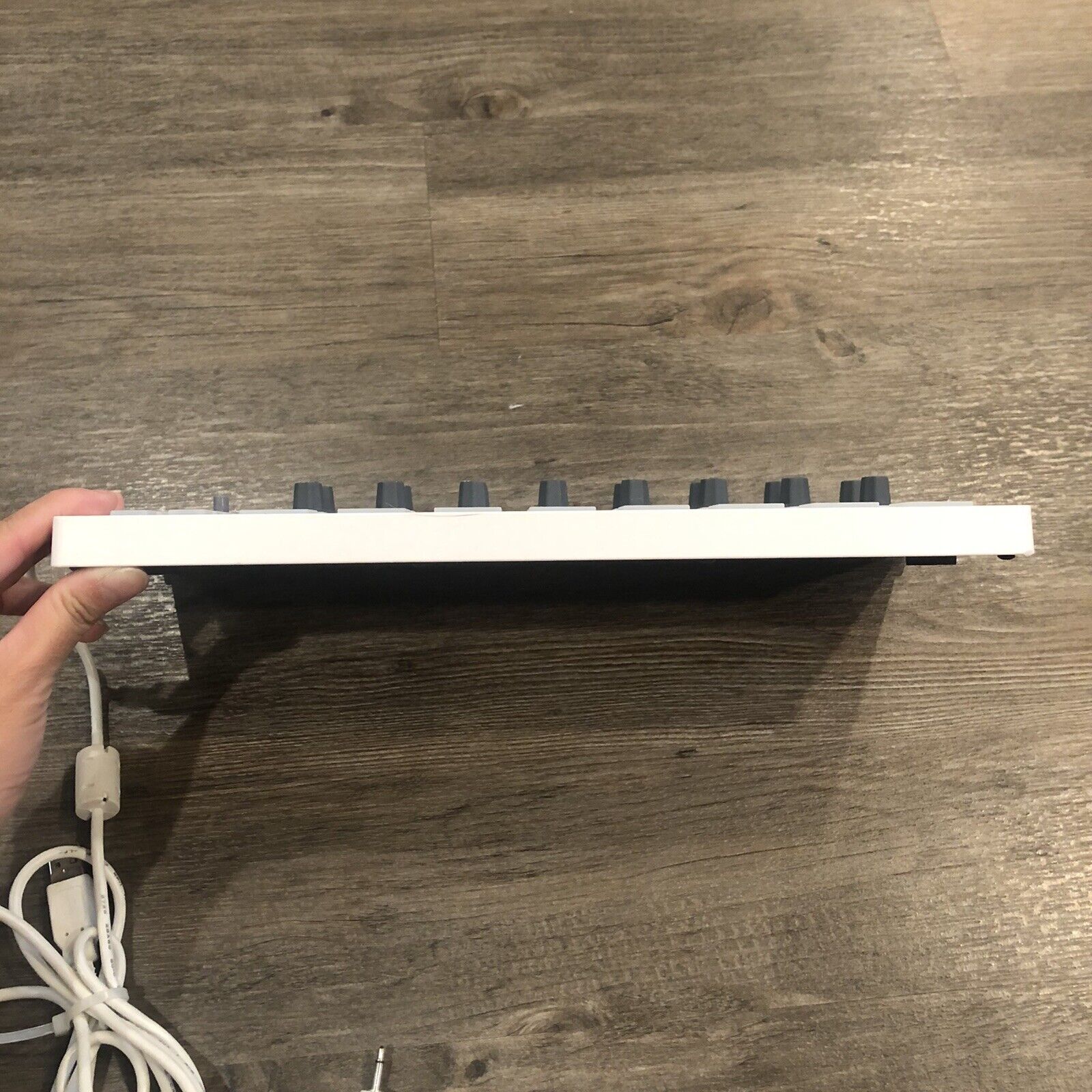 Arturia BeatStep MIDI Pad Controller and Sequencer ***Missing Level/Rate Knob*** - Fresh Stock Dated February 2026