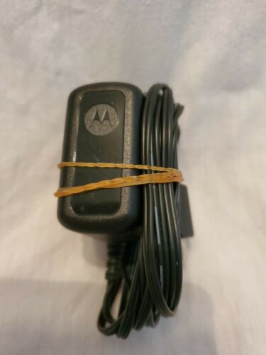 Motorola H555 Bluetooth headset L or R ear compatible.  Works. Gently used - Fresh Stock Dated December 2025