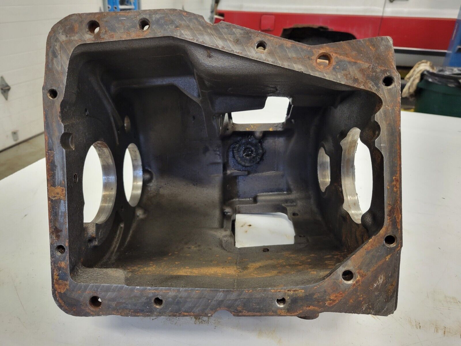 SM465 TRANSMISSION MAIN CASE 1968-1990 GM GMC CHEVY JEEP 6273212 - Fresh Stock Dated February 2026