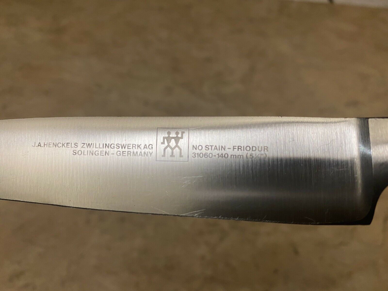 Zwilling J.A. Henckels 5.5