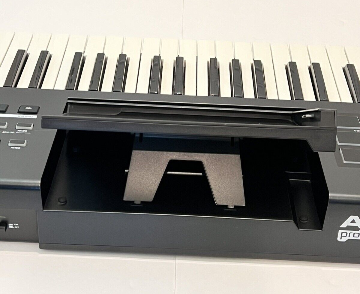 AKAI Synthstation 49 Production Keyboard Controller - Fresh Stock Dated February 2026