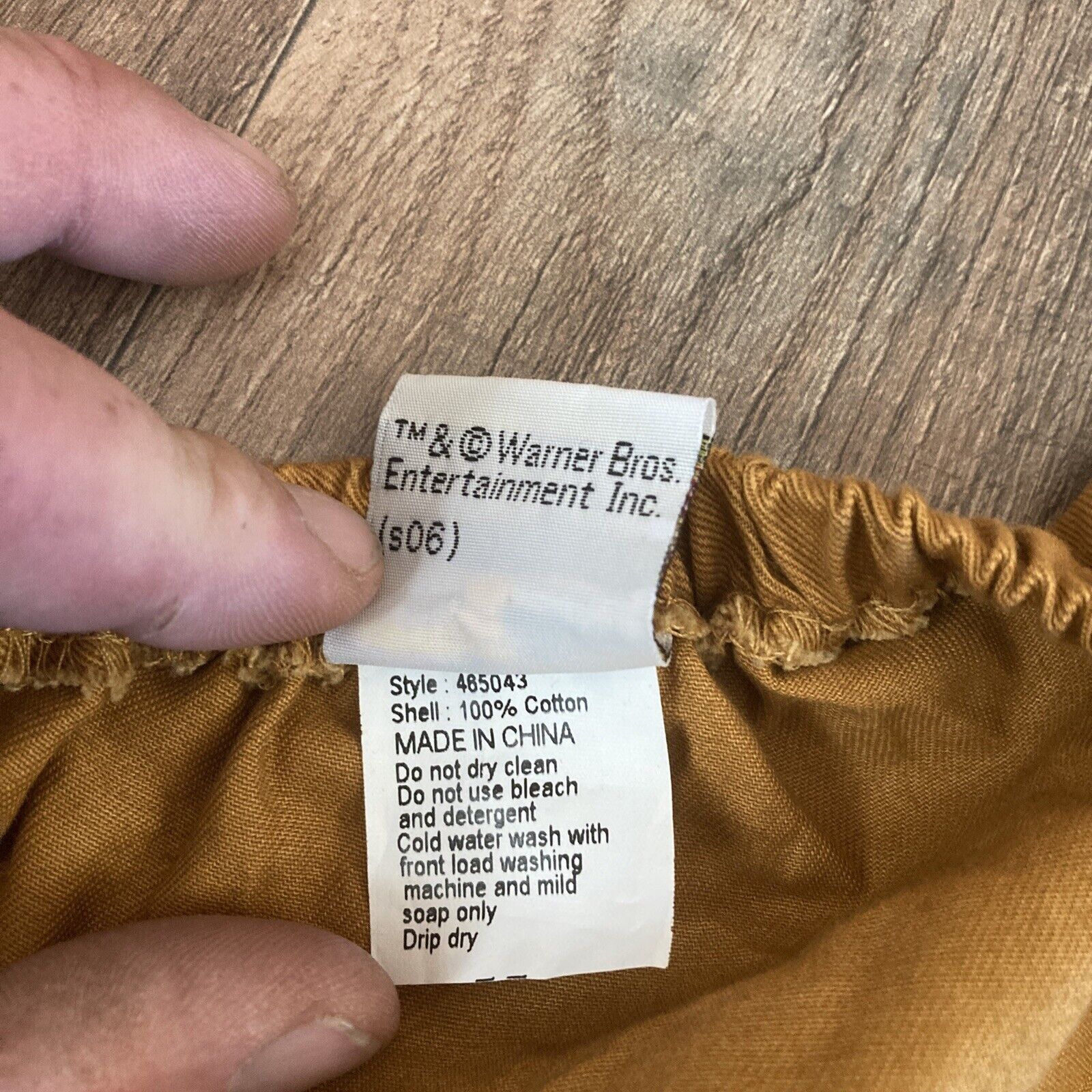 looney tunes saddle cover,taz - Fresh Stock Dated February 2026