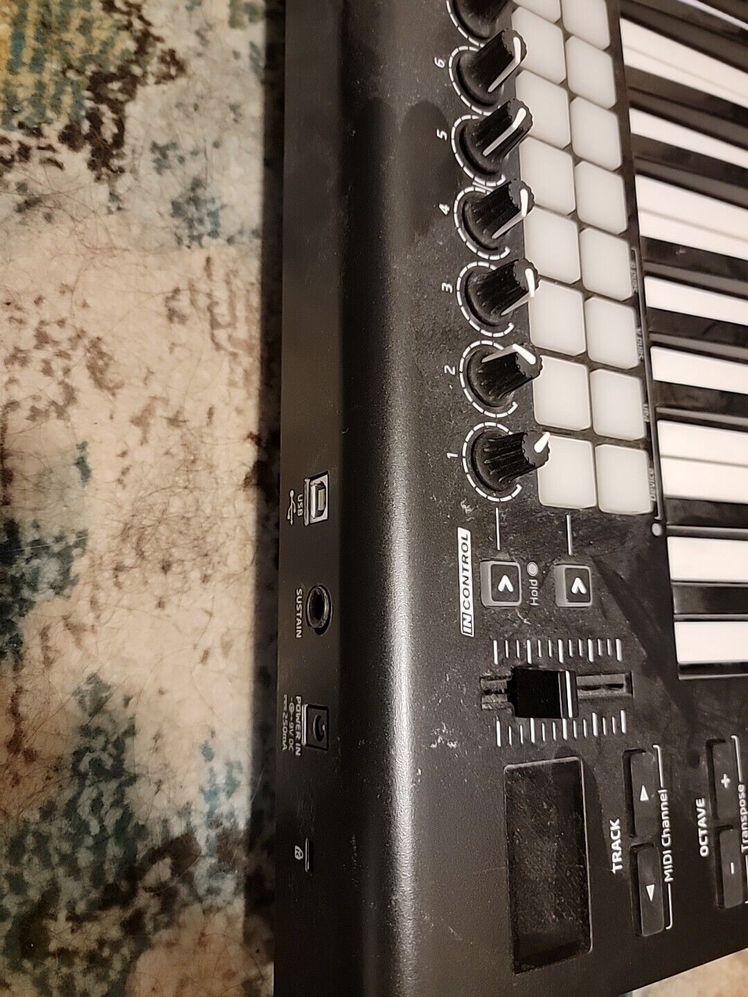 Novation Launchkey 25 MK2 MIDI Keyboard Controller - Fresh Stock Dated February 2026