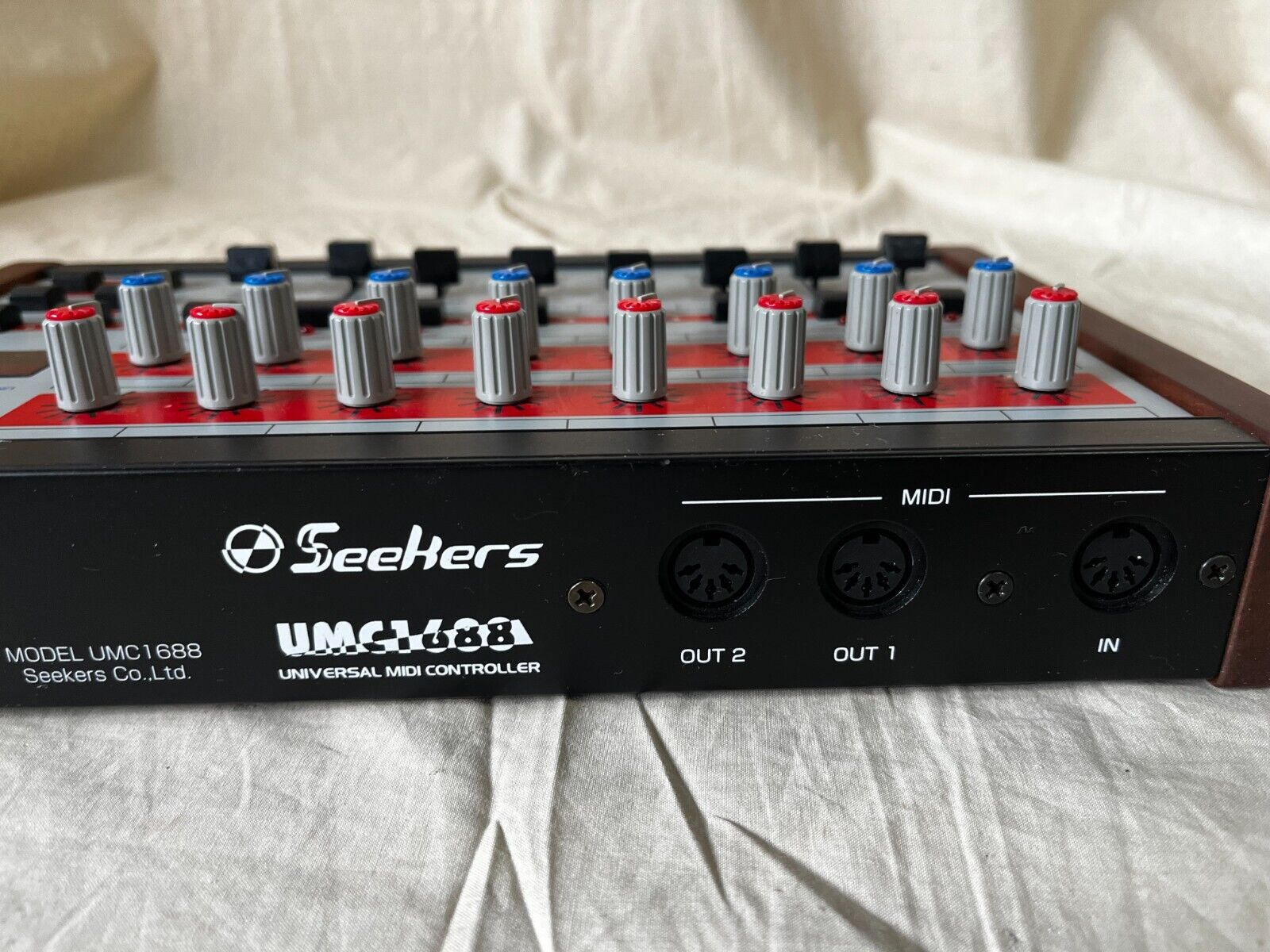 SeeKers UMC1688 Universal MIDI Controller w/ 100-240V power supply RARE!! - Fresh Stock Dated February 2026