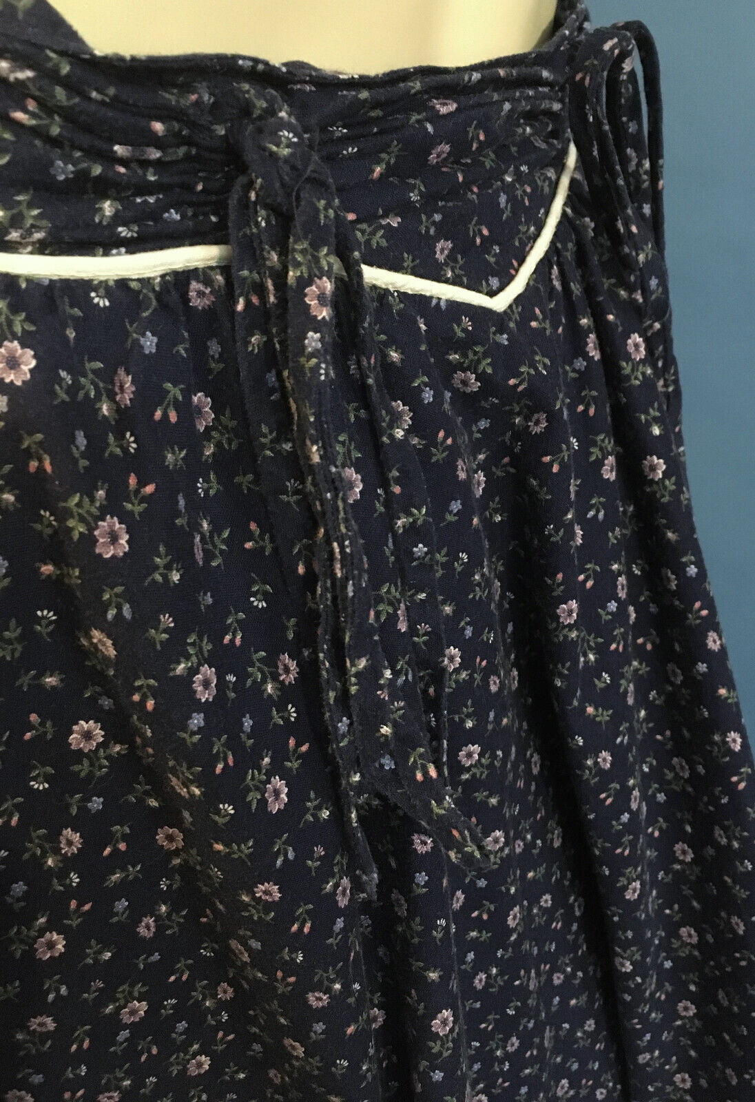 1970s True Vintage Dark Blue Flower Prairie Calico Gunne Sax Gunnies Skirt 7 Sm - Fresh Stock Dated March 2026