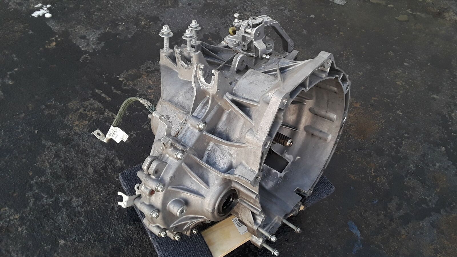 2014-2019 MINI COOPER F56 2.0L FWD 6-SPEED MANUAL TRANSMISSION GEAR CARRIER OEM - Fresh Stock Dated February 2026