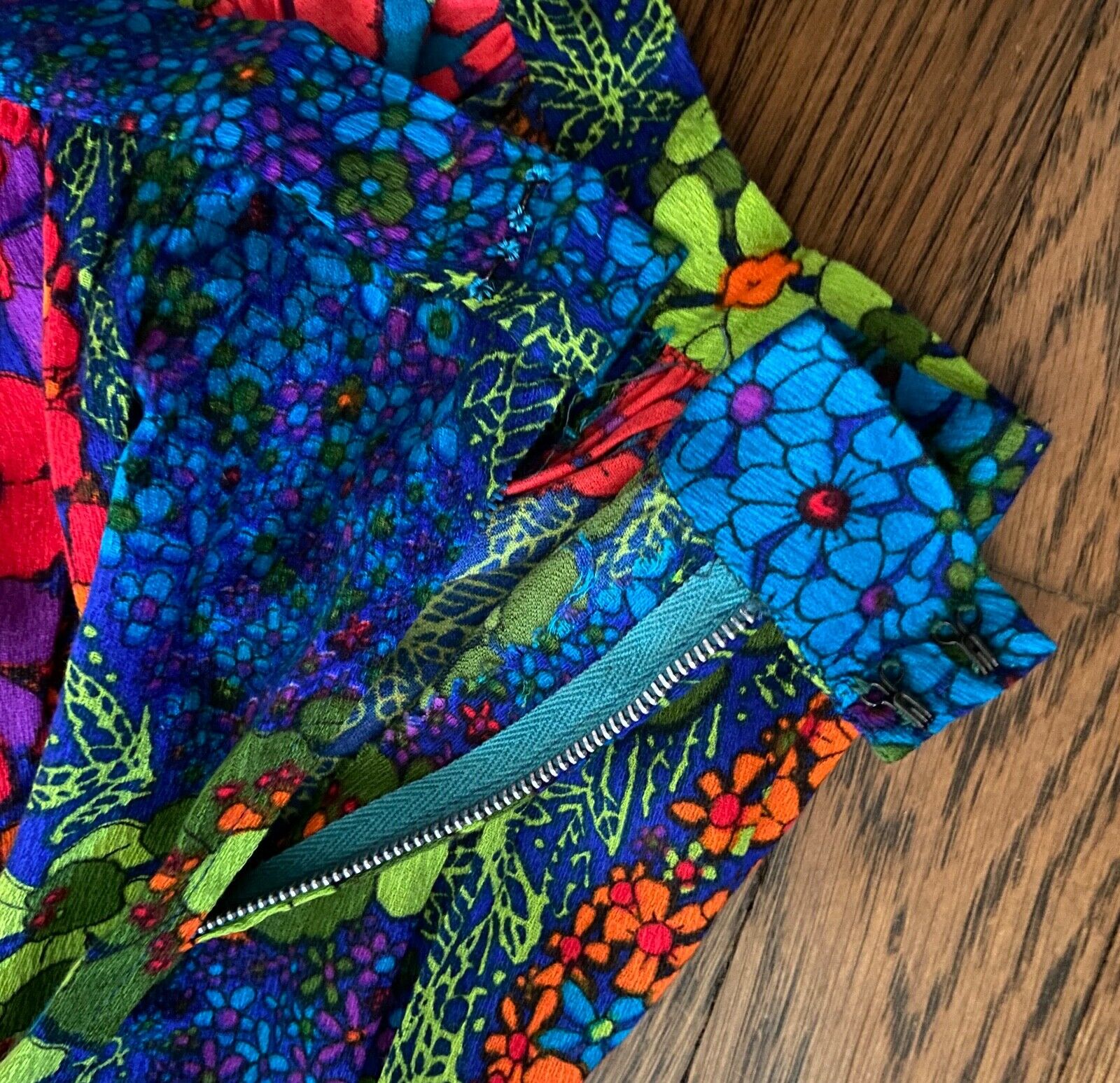 VTG 70s Medium Colorful Pot Weed Marijuana Cannabis Psychedelic Long Maxi Skirt - Fresh Stock Dated March 2026