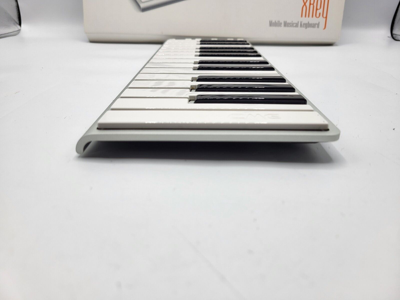 CME Xkey 25-key Mobile USB Keyboard MIDI Controller - Silver W/box Complete - Fresh Stock Dated February 2026