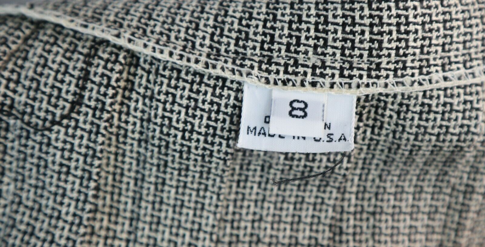 VINTAGE WOMEN'S BLACK & BEIGE PLEATED MIDI SKIRT - SIZE 8 - Fresh Stock Dated March 2026