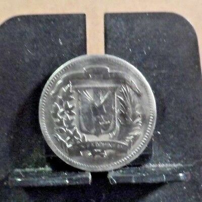 CIRCULATED 1961 5 CENTAVOS DOMINICAN COIN (92318)1.....FREE DOMESTIC SHIPPING !! - Fresh Stock Dated December 2025