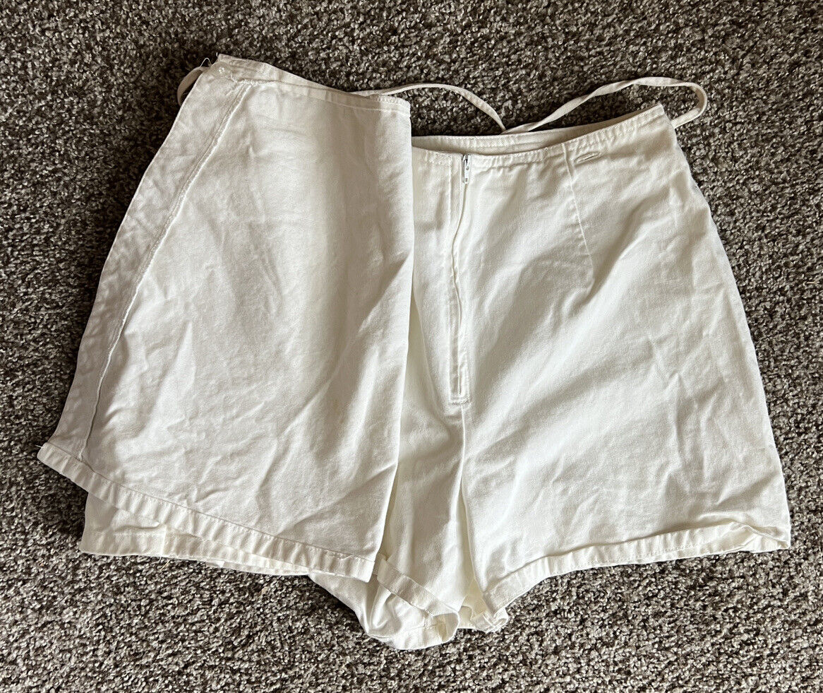 Vintage Palmettos White  Cotton Knee Length Skirt Skort Juniors Size 13 - Fresh Stock Dated March 2026