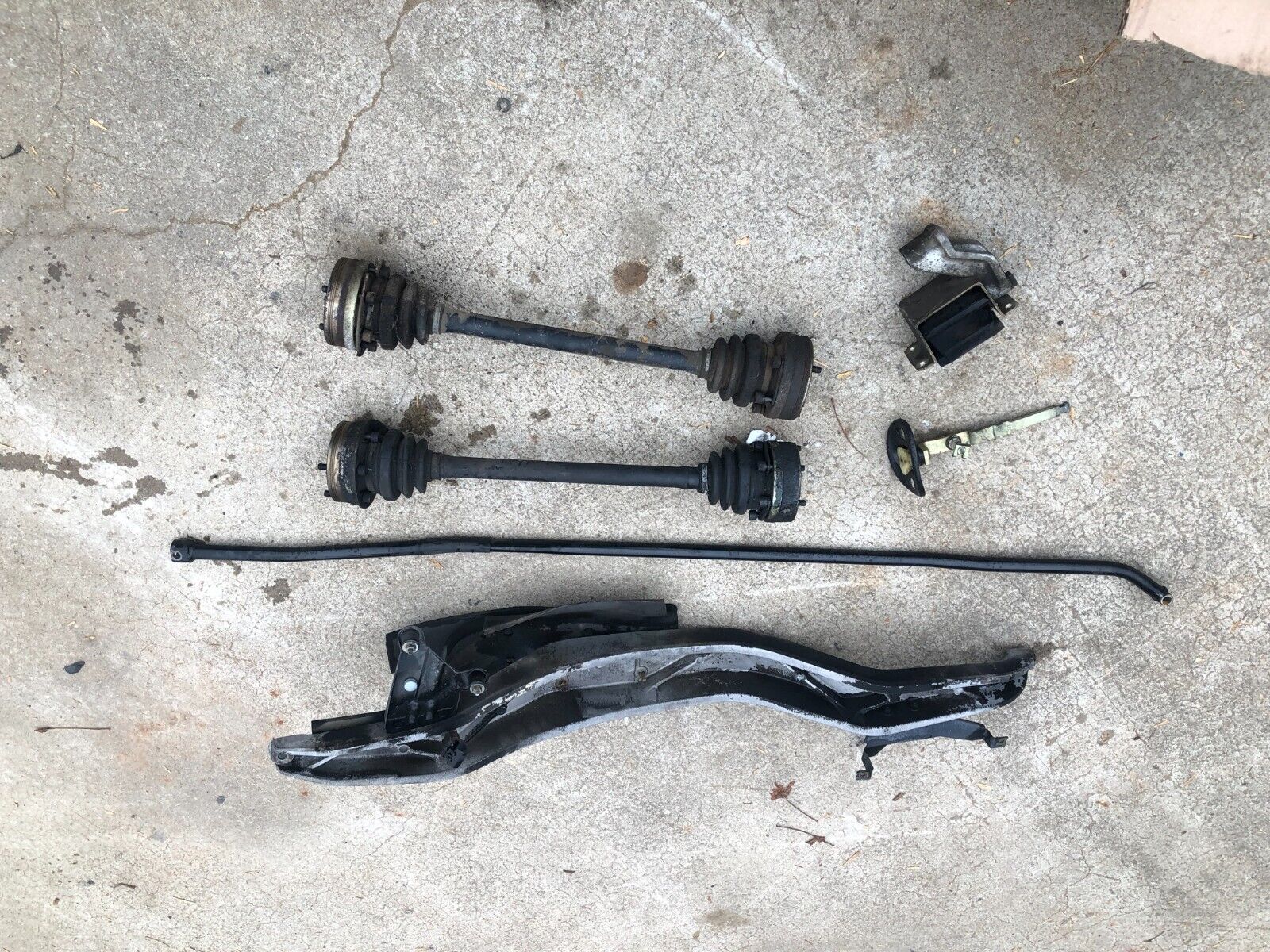 Porsche 968 Six Speed Transmission 40K miles with install parts into 944 - Fresh Stock Dated February 2026