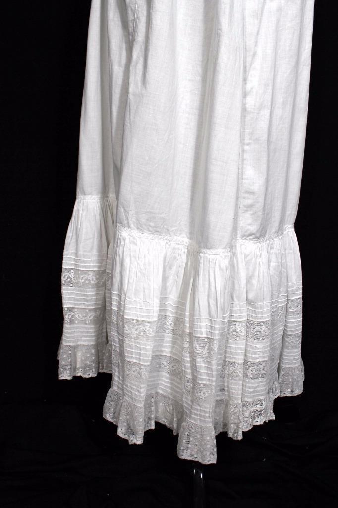 ANTIQUE FRENCH LONG EDWARDIAN WHITE COTTON PETTICOAT WITH LACE TRIM 34