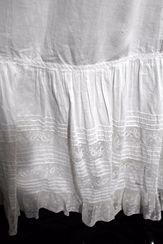 ANTIQUE FRENCH LONG EDWARDIAN WHITE COTTON PETTICOAT WITH LACE TRIM 34