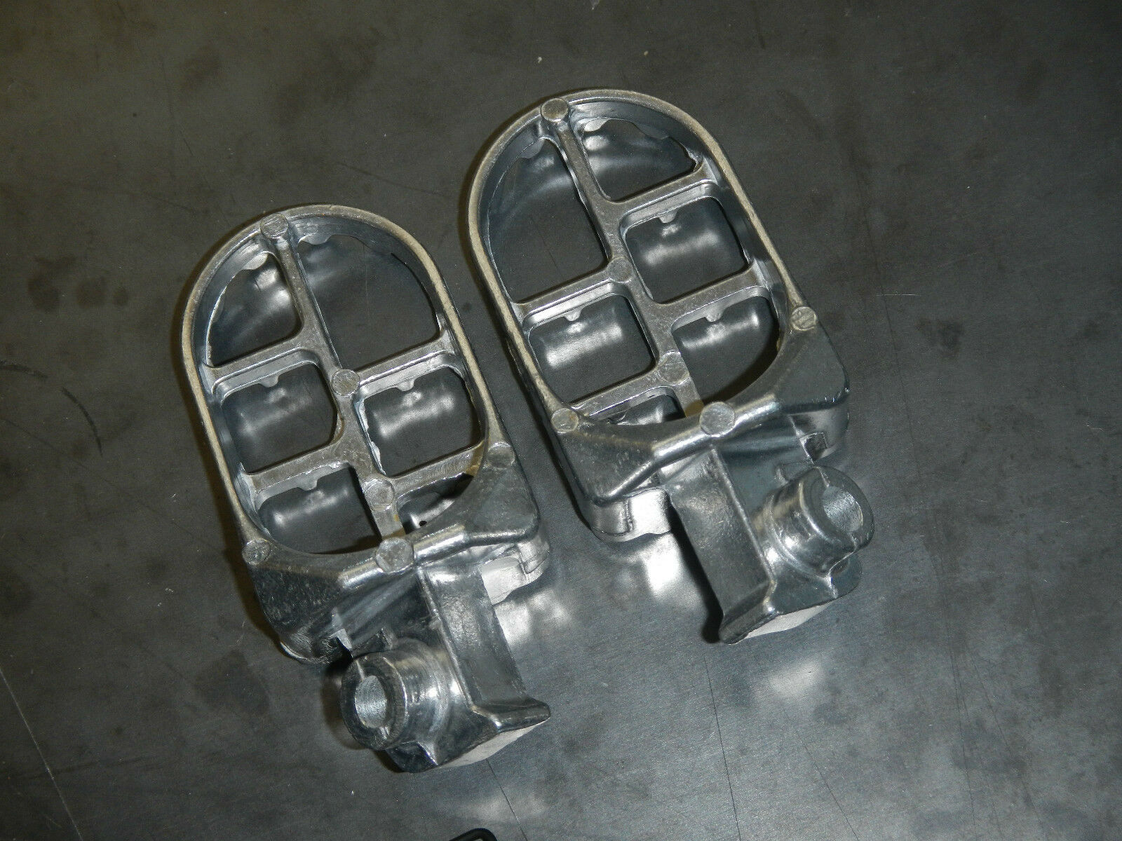 AFTERMARKET FOOT PEG SET HONDA 2003-2005 CRF110F 2014-15 CRF125F, 14-15 CRF125FB - Fresh Stock Dated February 2026