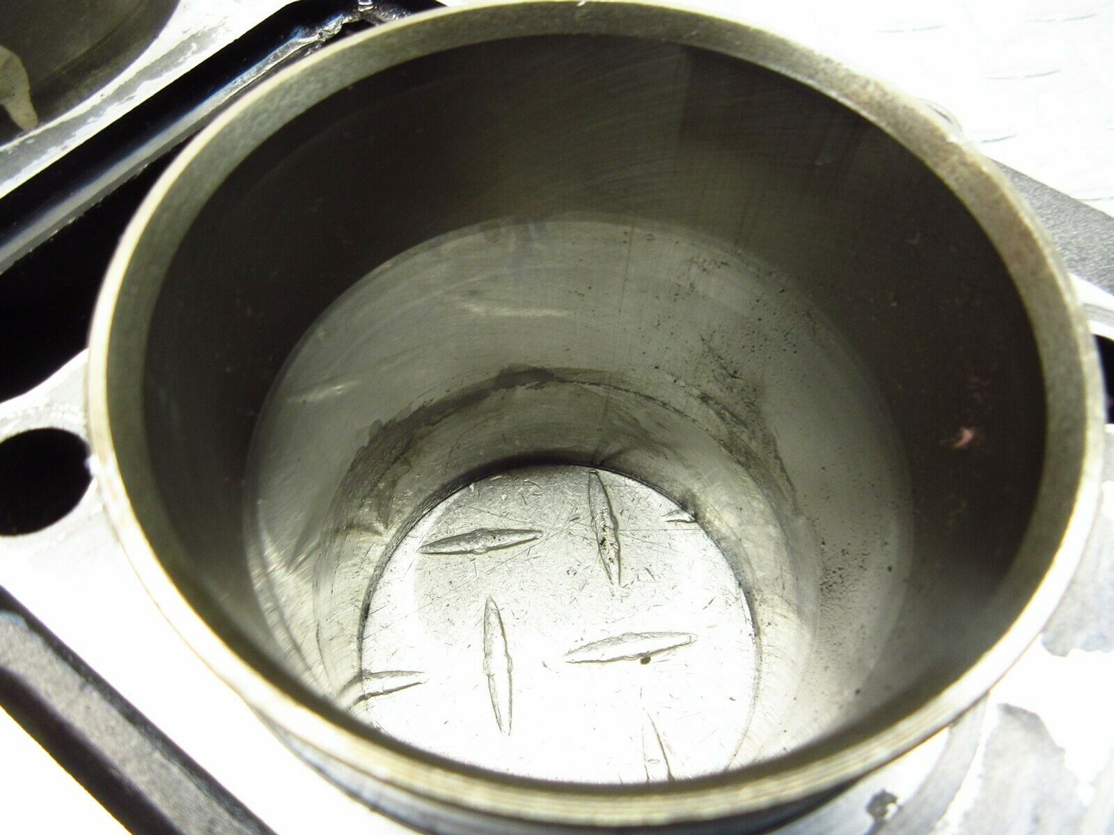 1991 91 Suzuki GS500E Piston Cylinder Barrel Oem - Fresh Stock Dated February 2026