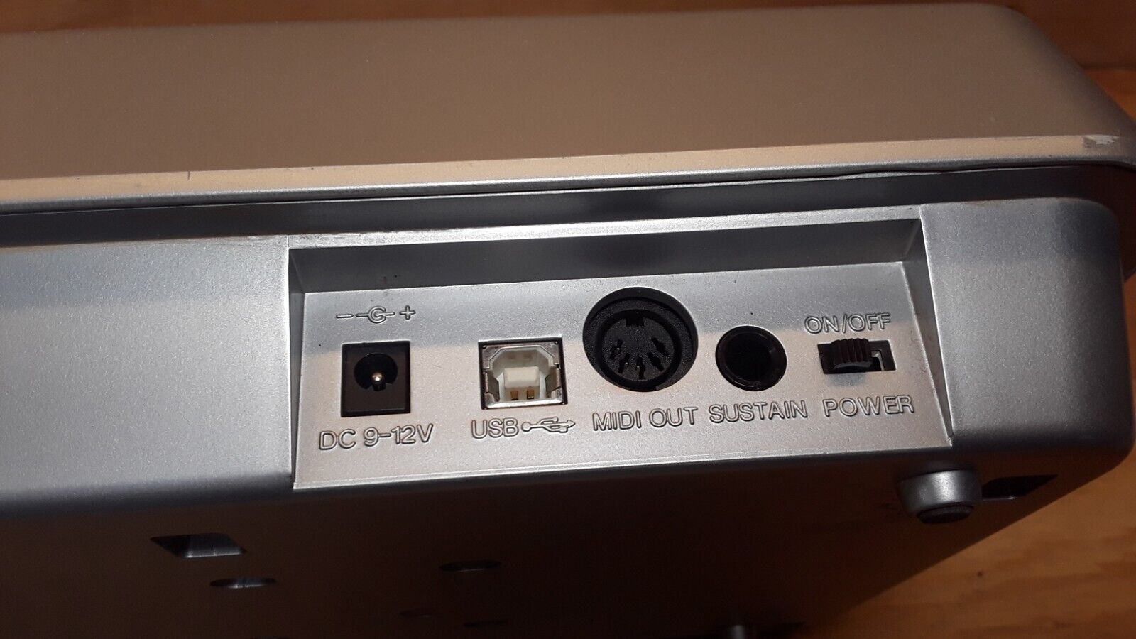 UNTESTED M-AUDIO KEYSTATION 61ES Semi-Weighted Keys Keyboard MIDI Controller USB - Fresh Stock Dated February 2026