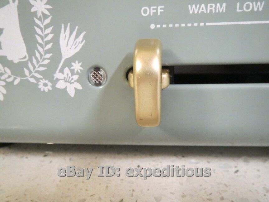 BRUNO MOOMIN COMPACT HOT PLATE JAPAN VERSION 100V WORKING PARTS ONLY PLEASE READ - Fresh Stock Dated February 2026