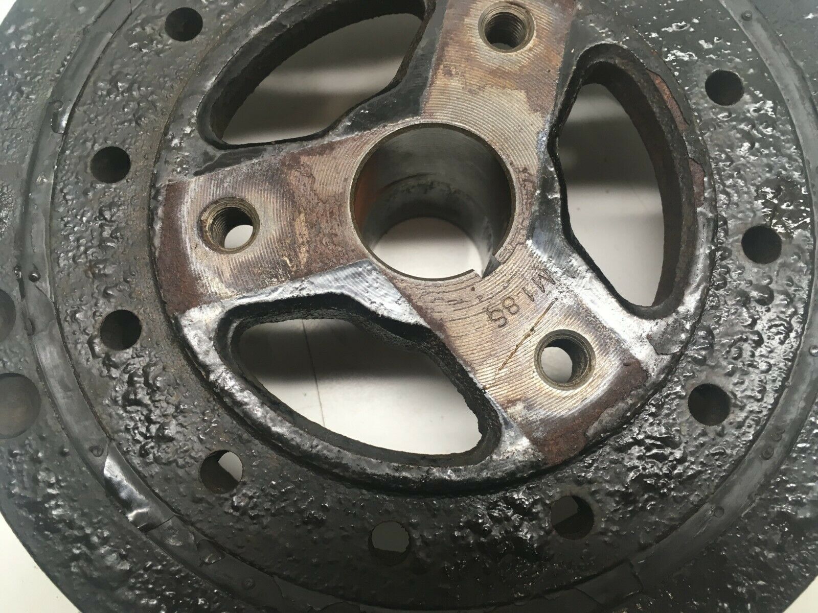 Y2 852946 Mercruiser Alpha Bravo Harmonic Balancer GM 5.0 5.7 6.2 Stern Drive - Fresh Stock Dated February 2026