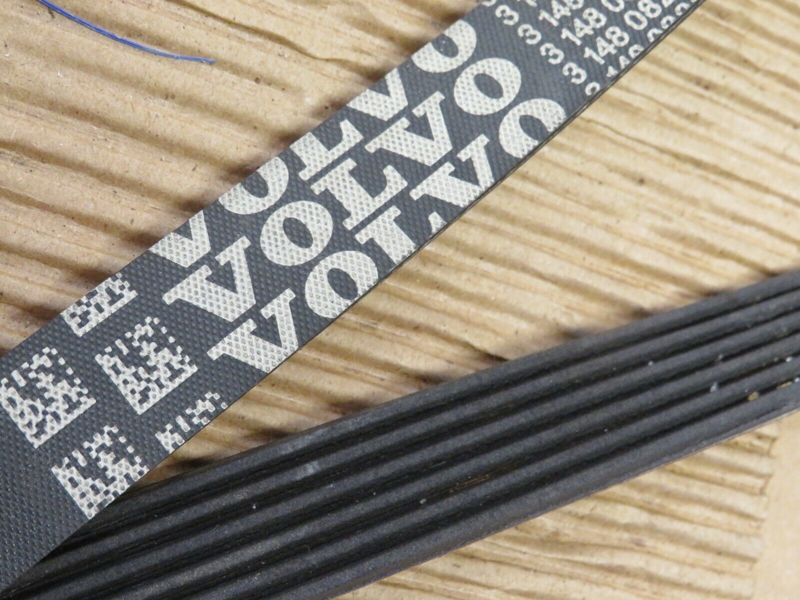 2020 VOLVO XC40 2.0L ALTERNATOR DRIVE BELT 31480826 / 6PK1181 OEM 178902 C03 - Fresh Stock Dated February 2026